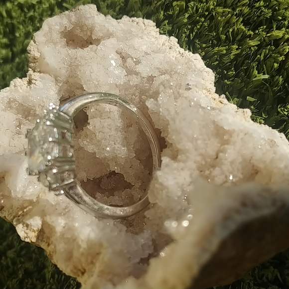 Silver Diamond Ring - Picture 8 of 10